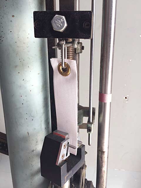 Eyelet-tensile-strength-testing-Hold-8