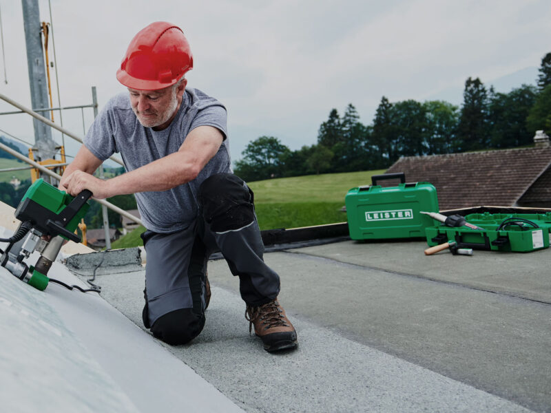 leister-roofing-roller-hero